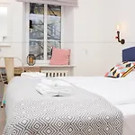Chillout Hostel *