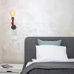 齐奥特旅舍 *